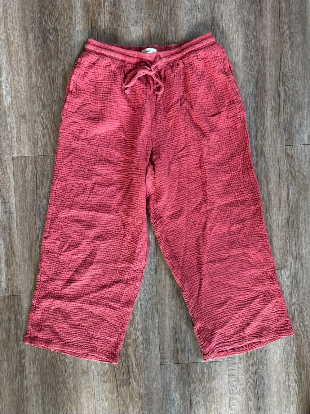 Jessica Simpson Pink Wide-Leg Drawstring Capris